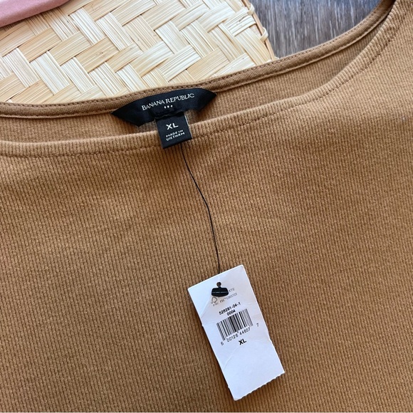 NWT banana‎ republic ribbed relaxed top camel tan - Picture 3 of 7